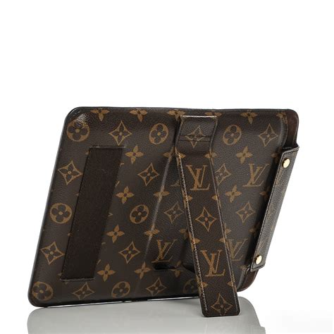 cover ipad louis vuitton prezzo|lv ipad case.